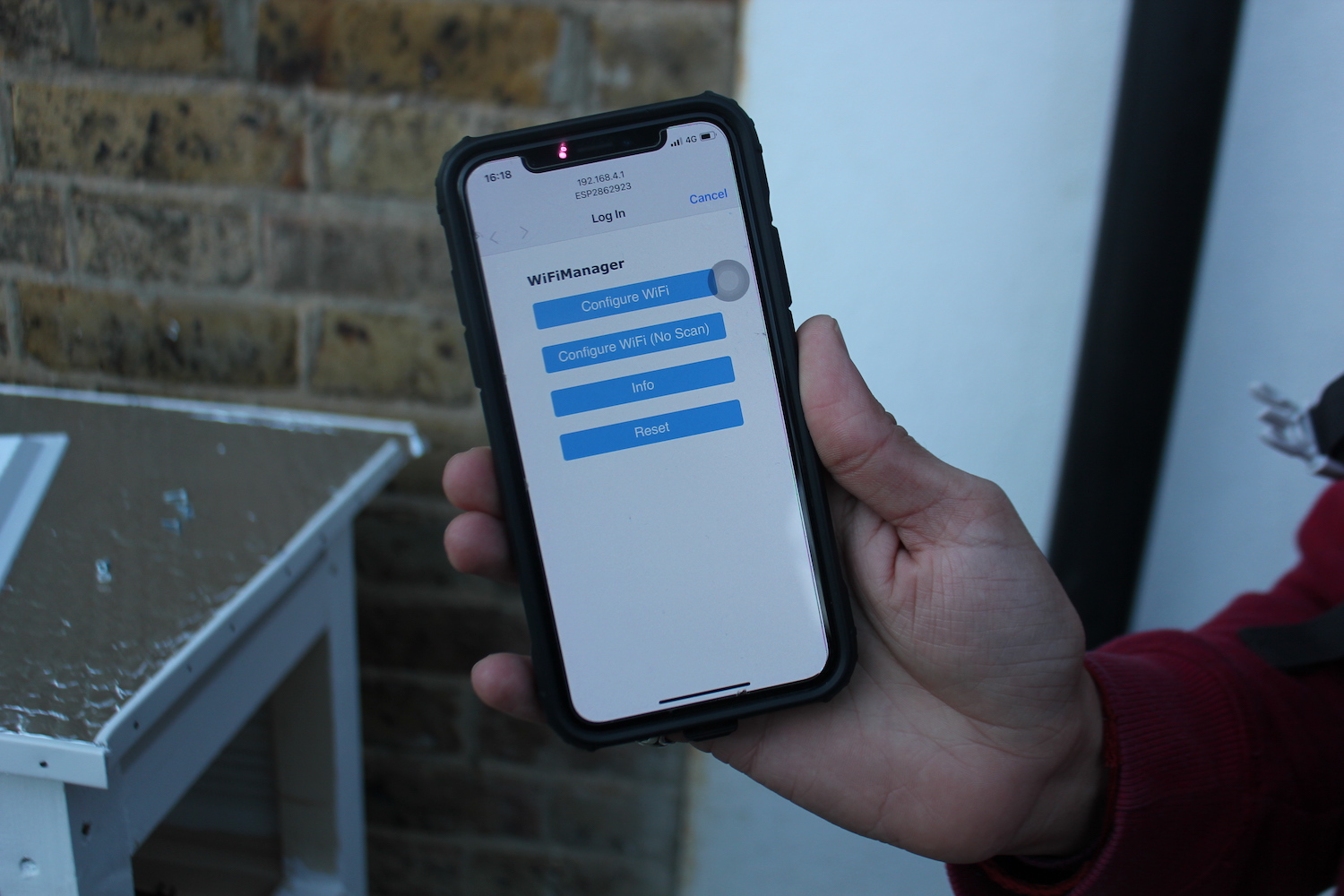 Smartphone screen showing the WiFIManager setup interface
